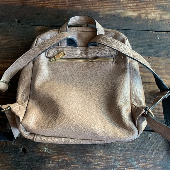 Steve Madden light Carmel brown vegan leather backpack gold details multi pocket - Picture 5 of 7